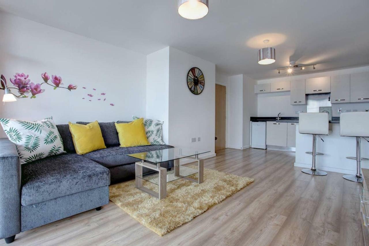 Newly Renovated Riverside Flat W/ Private Balcony Norwich Dış mekan fotoğraf